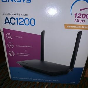 Linksys AC1200 WiFi 5 Router